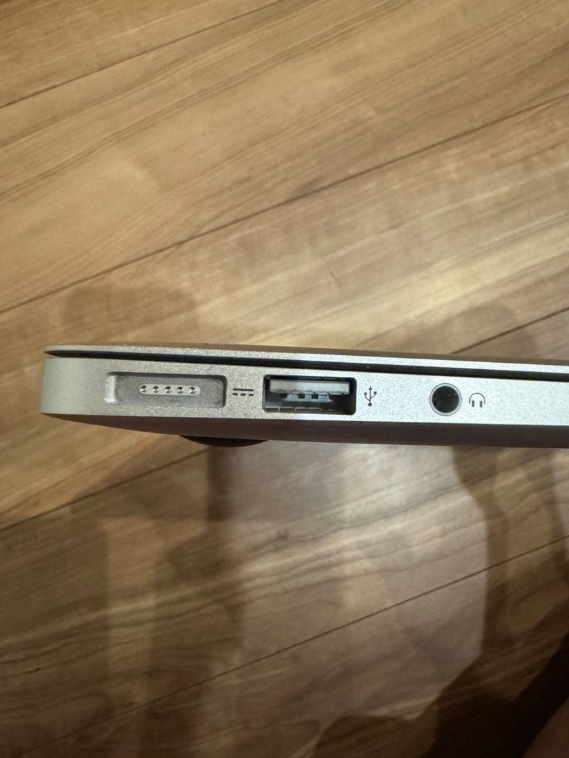 Macbook Air 13インチ A1466 2015