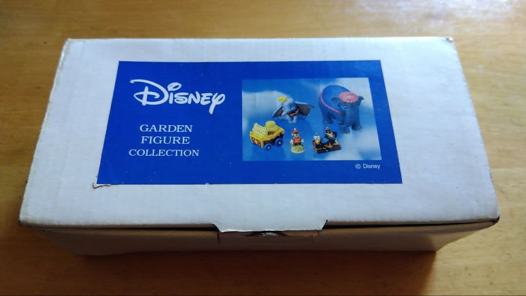 ディズニー 箱庭フィギュア ダンボ（おまけアラジン）