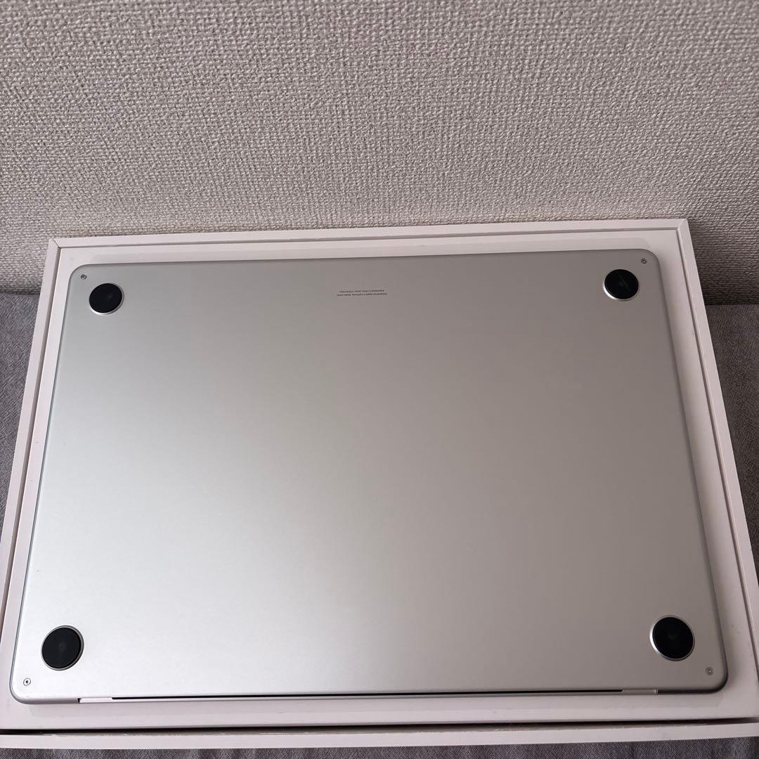 MacBook Air15インチM4チップ16GBメモリ512GBストレージ美品