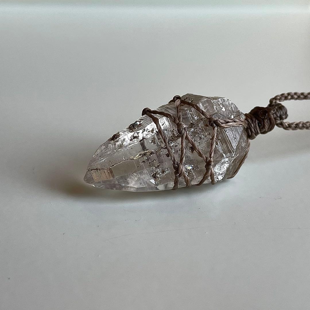 ヒマラヤ水晶 ガネッシュヒマール ＊ マクラメペンダント ネックレス 32