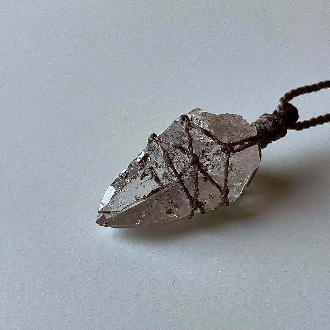 ヒマラヤ水晶 ガネッシュヒマール ＊ マクラメペンダント ネックレス 32