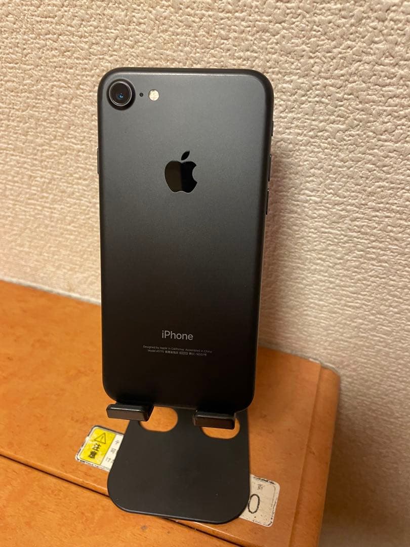 iPhone 7 32GB バッテリー90% simフリー