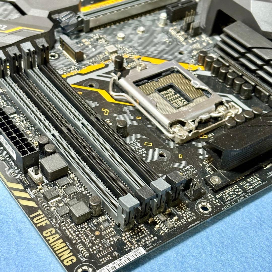 ASUS TUF Z390-PLUS GAMING ATXマザーボード