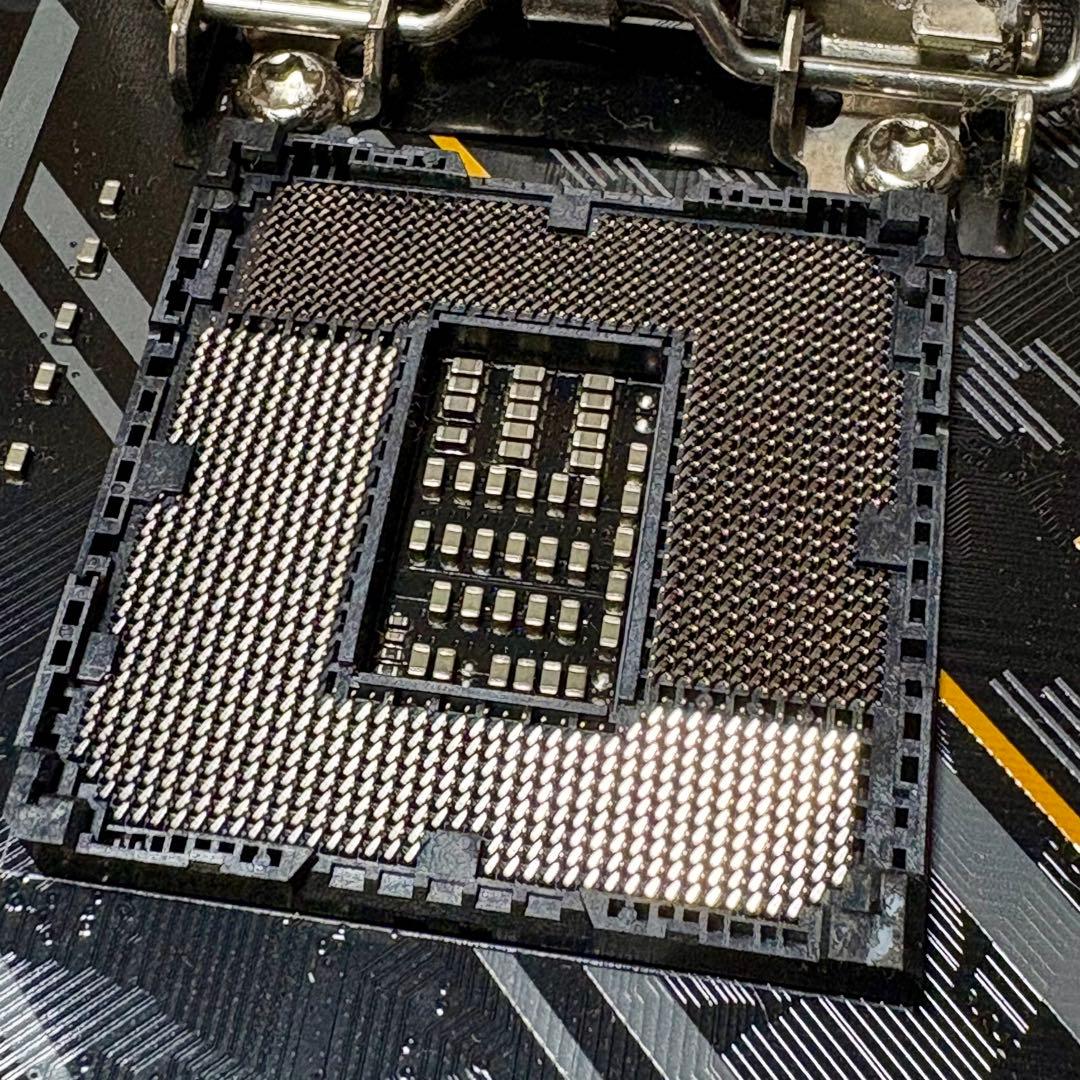 ASUS TUF Z390-PLUS GAMING ATXマザーボード