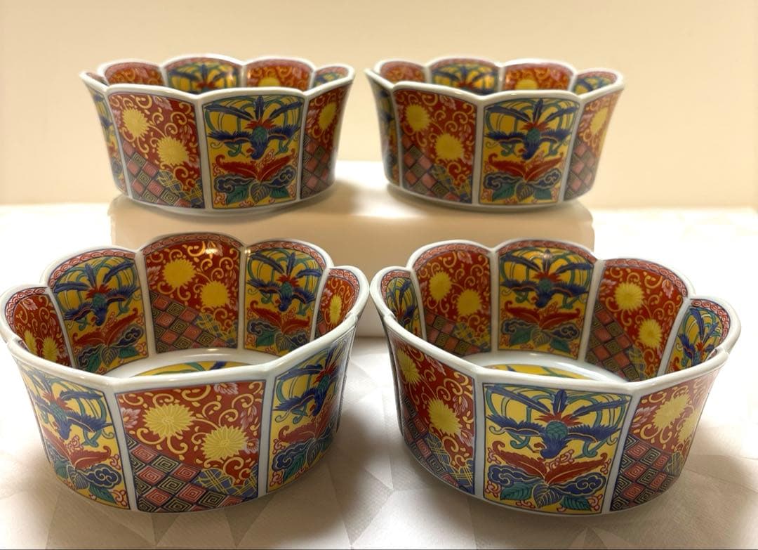 古伊万里様式　鳳凰図　輪花向付　4客　豪華絢爛　小鉢　金襴手鳳凰図　未使用