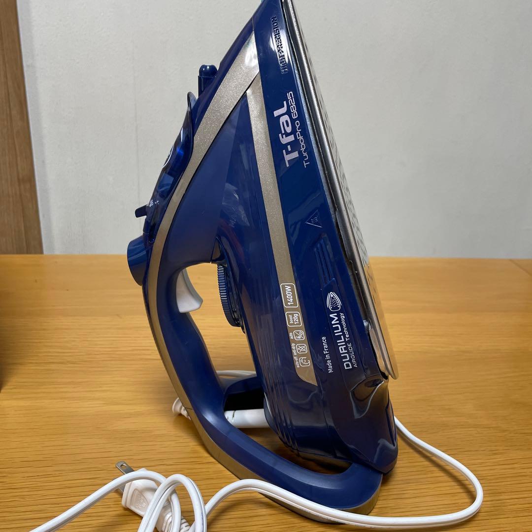 【美品】Tefal スチームアイロン ネイビー ターボプロ　6825