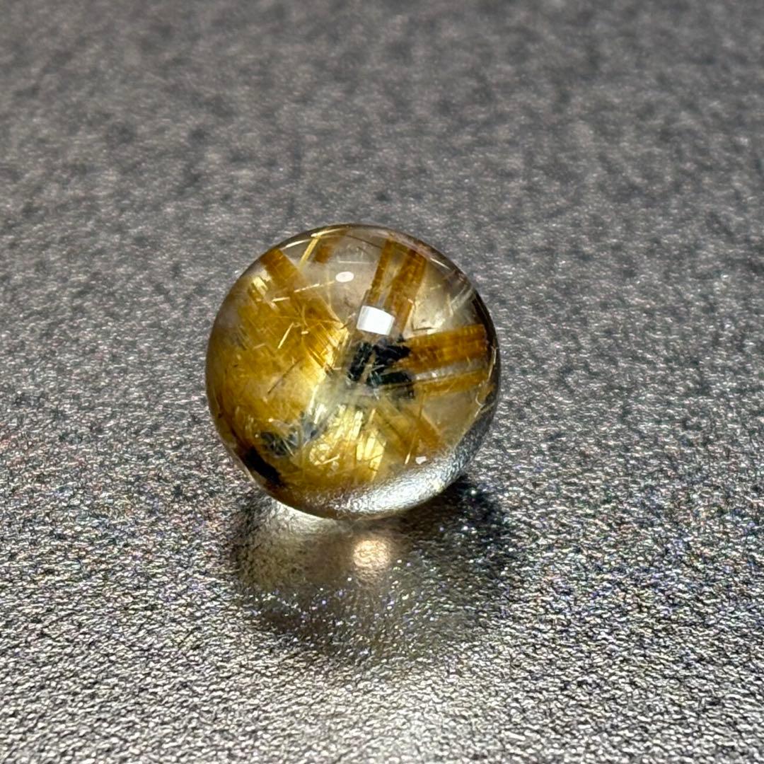 極上　トラピッチェ　ギラギラ　タイチンルチルクォーツ　K761