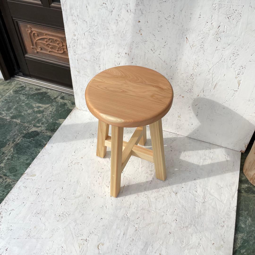 きくれんぢ　国産ひのき　丸椅子　木製スツール