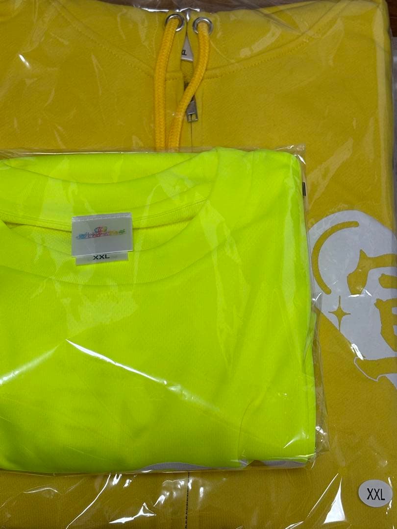 超ときめき宣伝部員のための定番パーカーとTシャツ 菅田愛貴2点セット