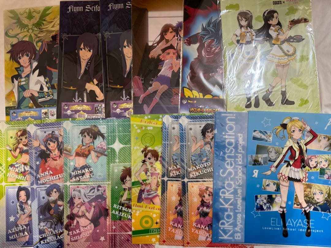 アニメ、ゲーム系　クリアファイル　３００枚以上まとめ売り　ラブライブ　ゴジラ