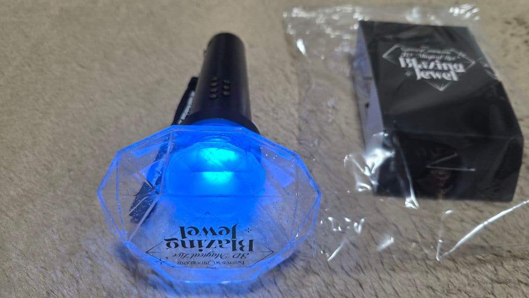 ツイステ イグニハイド ブレイジングジュエル ブルーレイ ペンライト セット