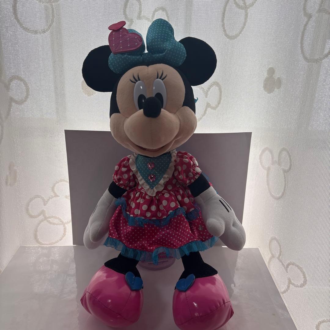 2024　ミニー　ファンダーランド　パルパルーザ　ぬいぐるみ