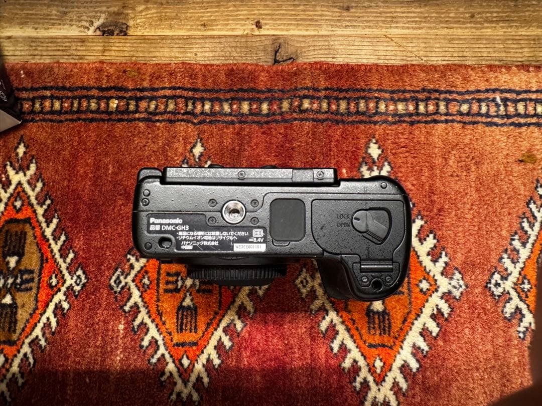 Panasonic ｜ DMC-GH3 + 複数バッテリー・カプラー付属