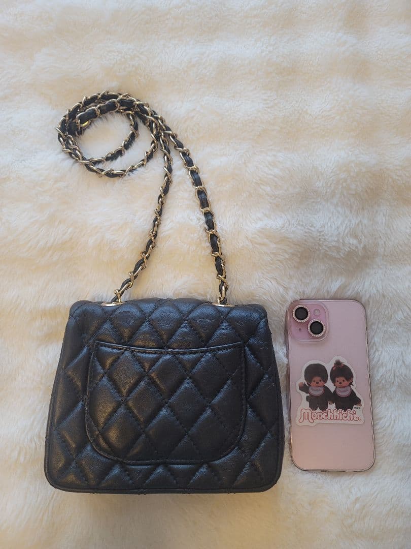 ノベルティ CHANEL 黒 キルティング ショルダーバッグ ミニマトラッセ