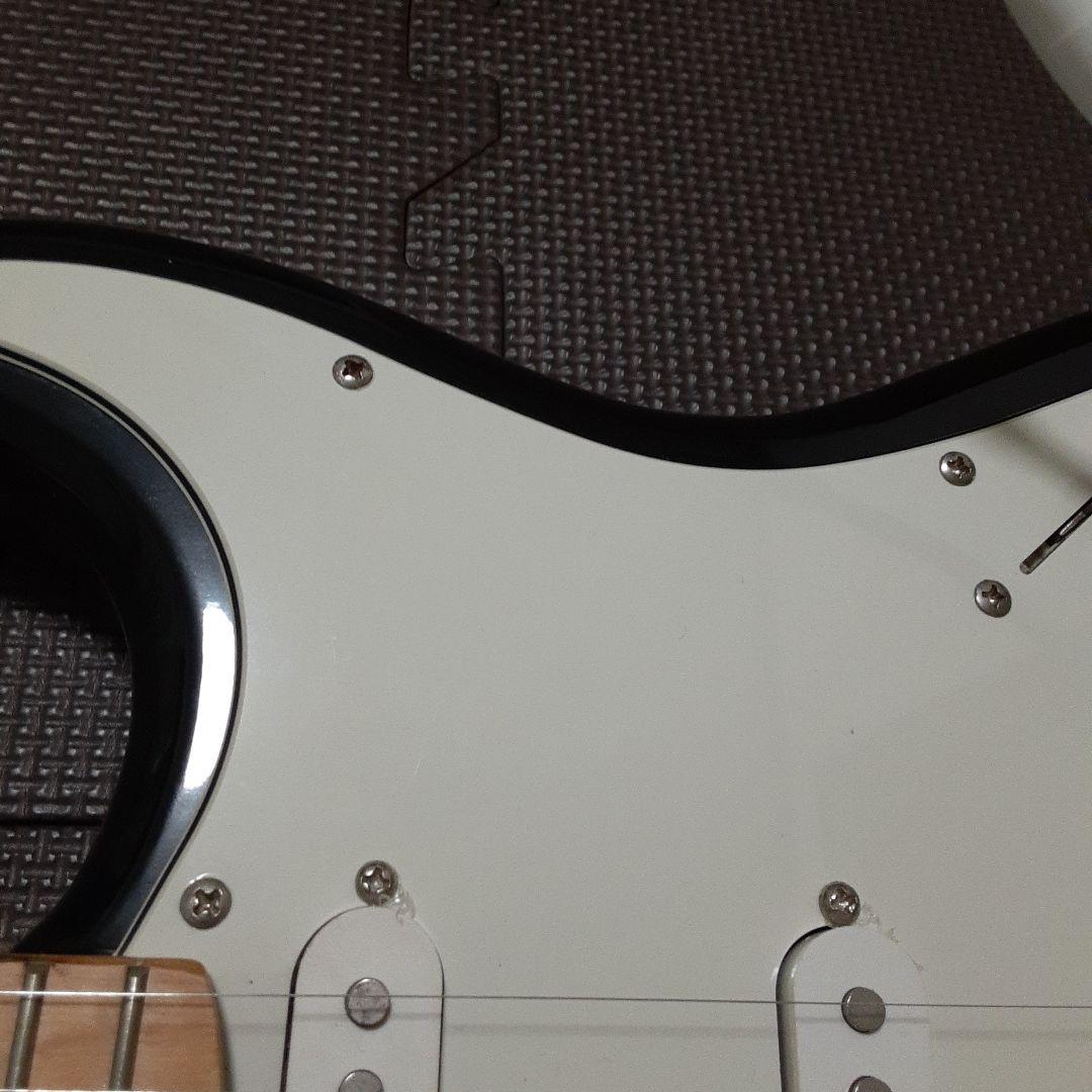 フォトジェニック　ブラック エレキギター　ストラト