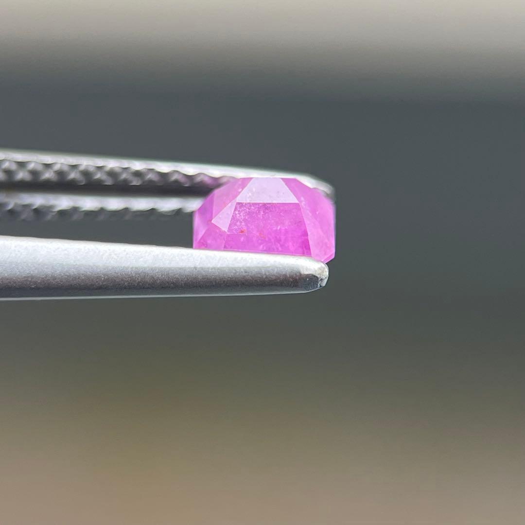 スリランカ産非加熱天然シルキーピンクサファイアルース