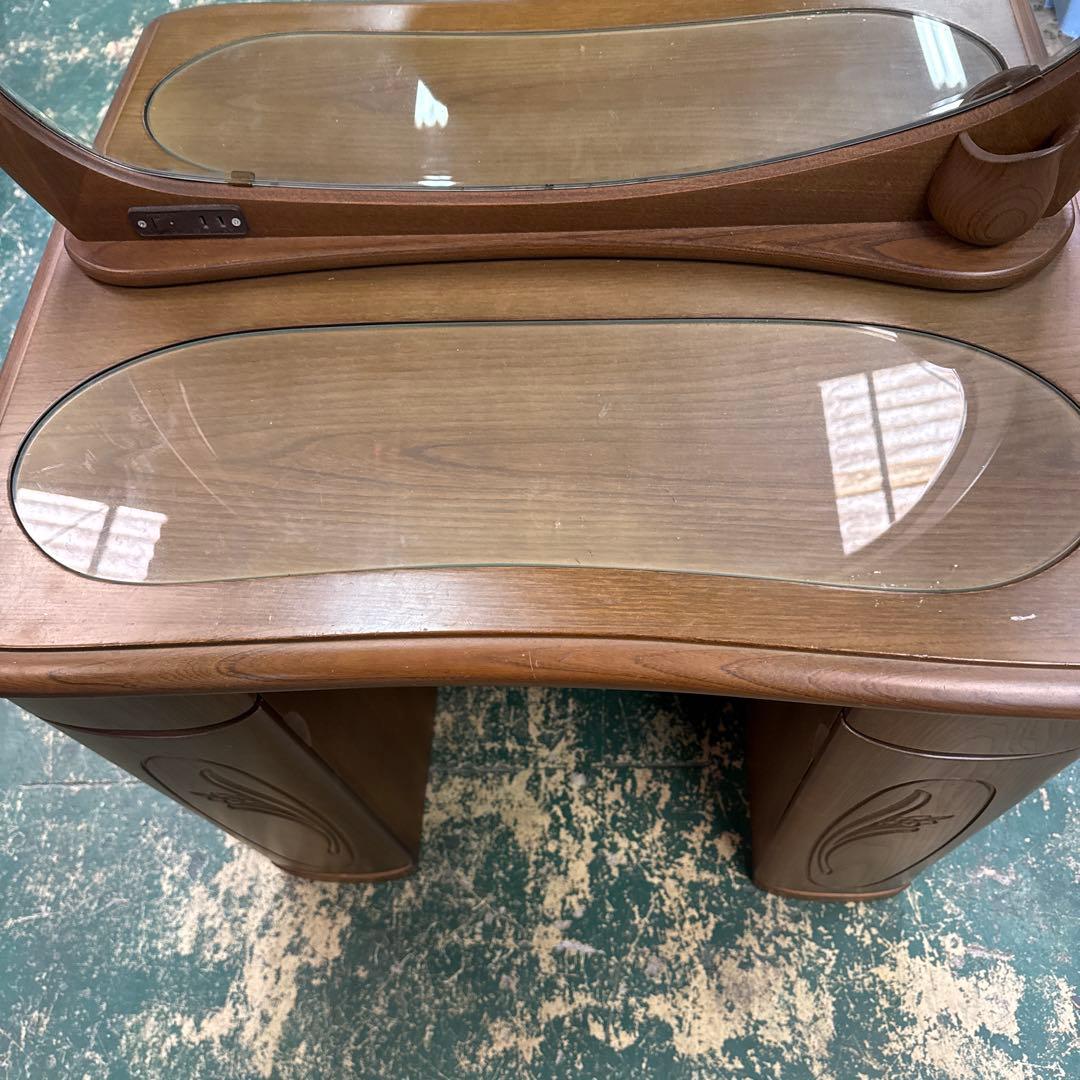 レトロ　ドレッサー