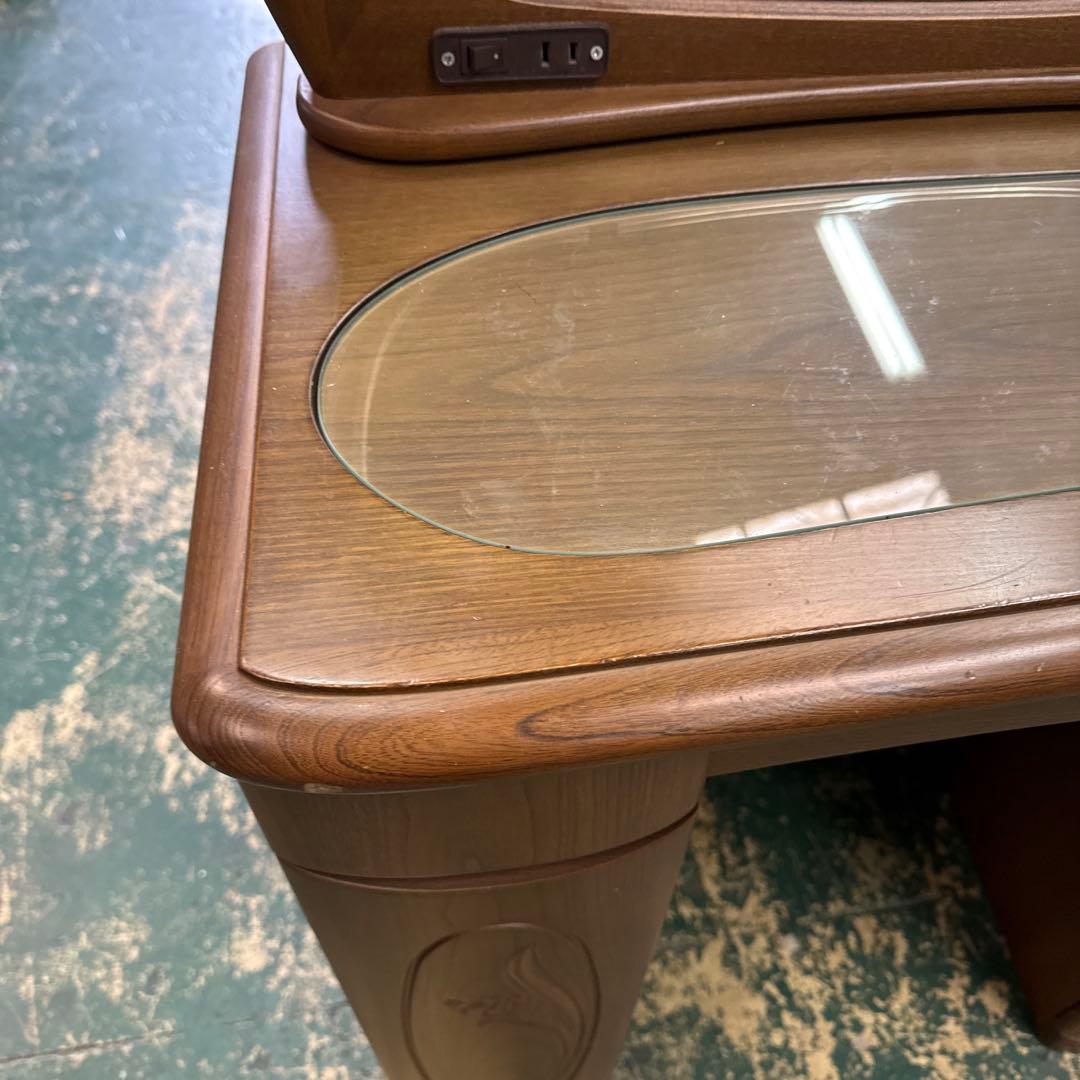 レトロ　ドレッサー