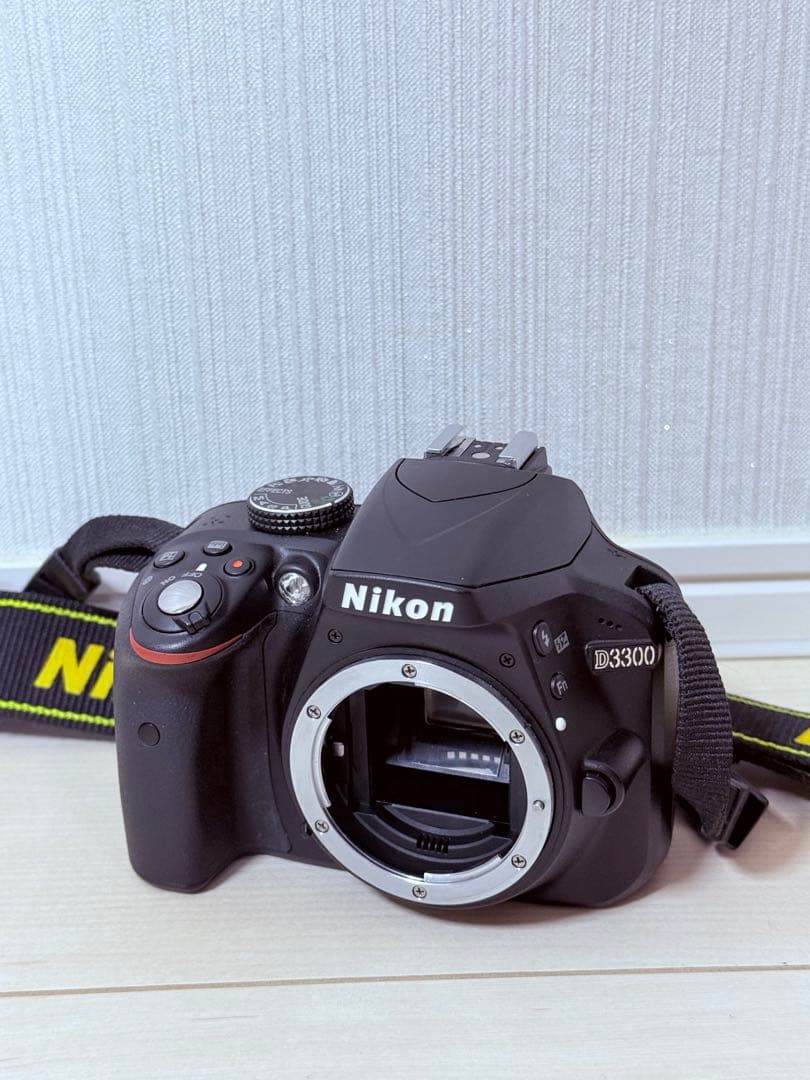 ニコン Nikon D3300 レンズ付き