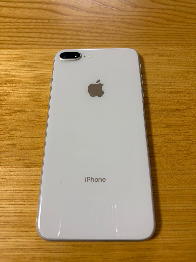 iPhone8 Plus スペースグレー