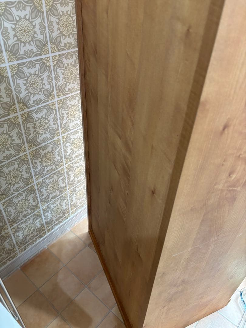 モモナチュラル　食器棚　アルダー材　ガラス扉