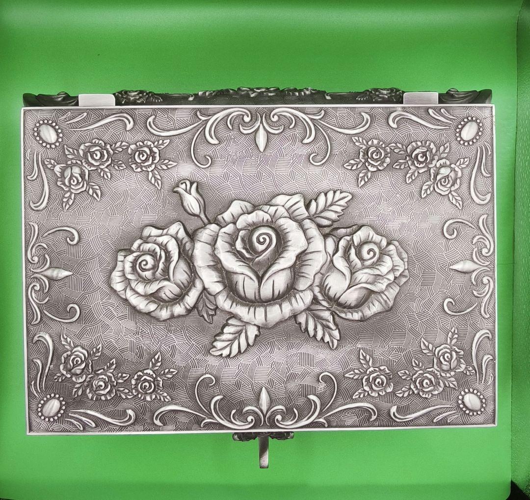 【重厚】アンティーク調 金属製ジュエリーボックス 2段