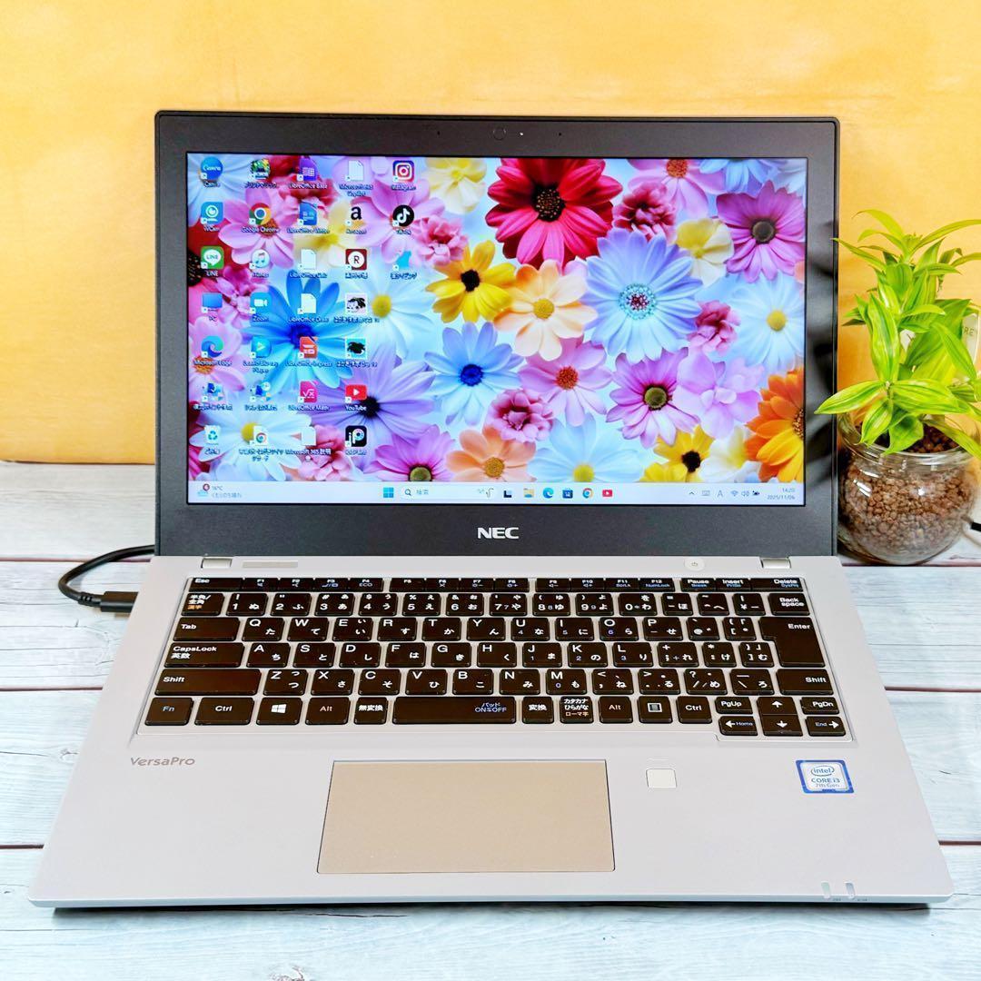 大特価❣️第7世代Core i3☘️コンパクトノートPC☘️爆速SSD✨TYPE-C