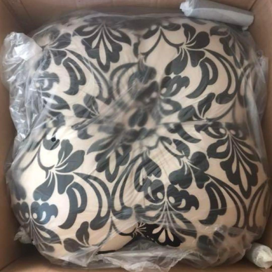 ジェニファーテイラースツール　クローバー