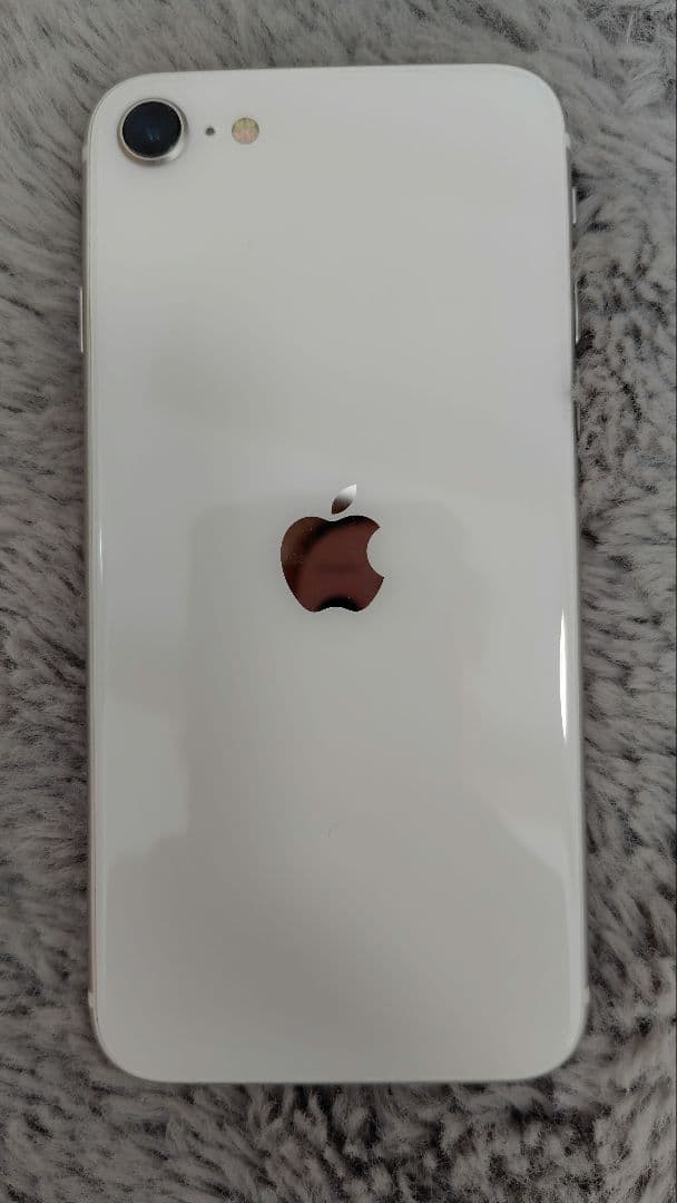 Apple iPhone SE（第二世代） 128GB ホワイト