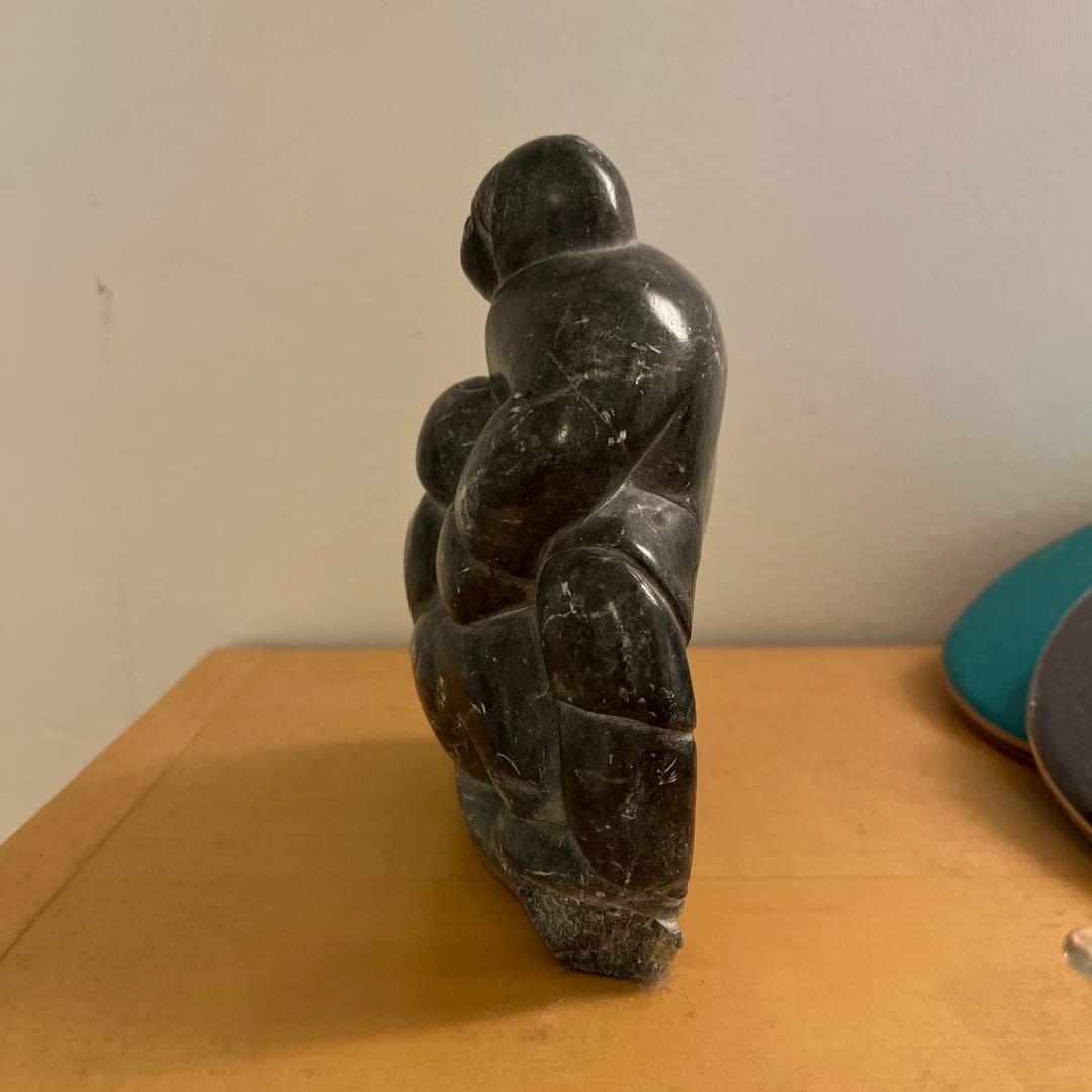 イヌイットアート　人物　ソープストーン