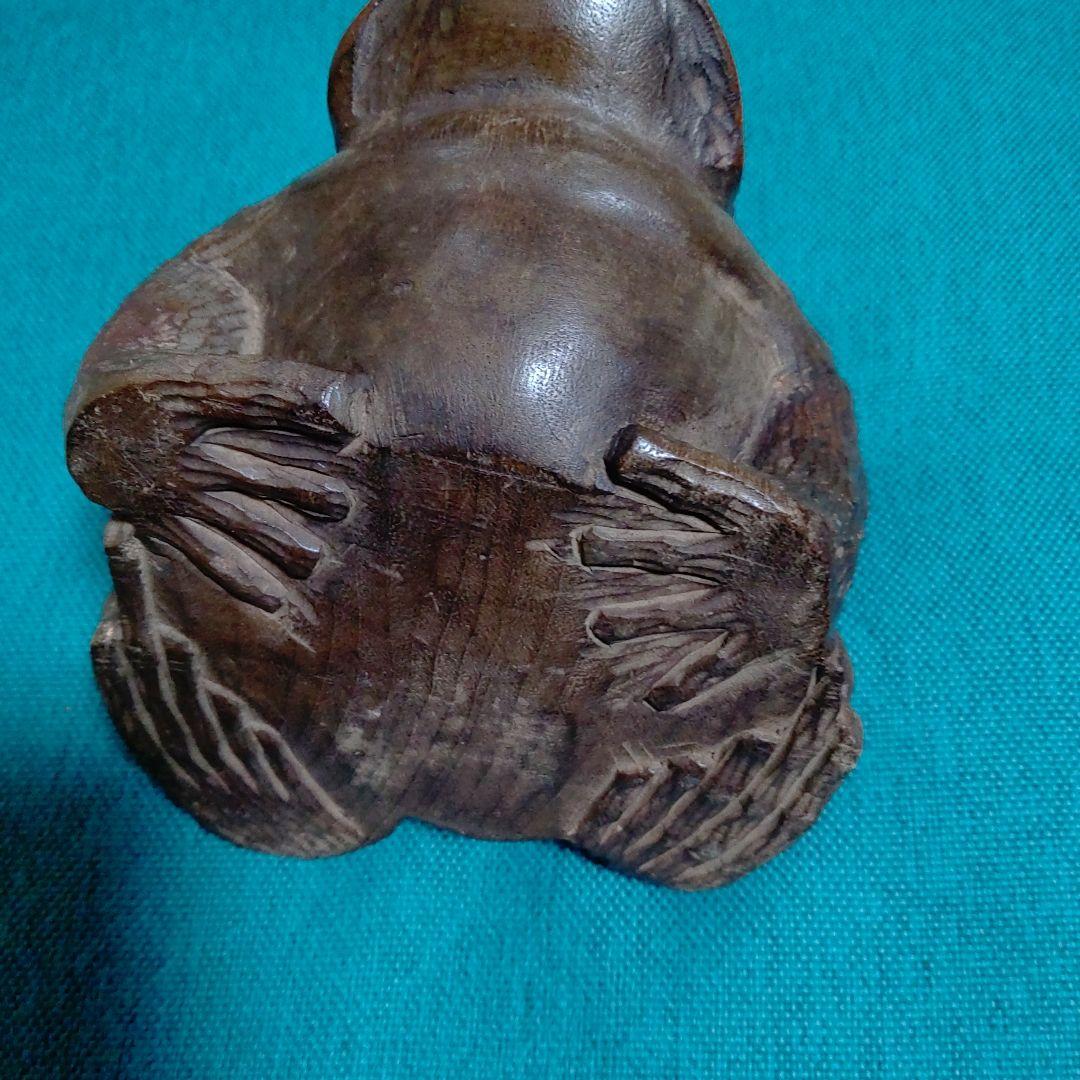 手掘りの親子カエルです。自宅の蔵出しですが時代物と思います。最終価格。