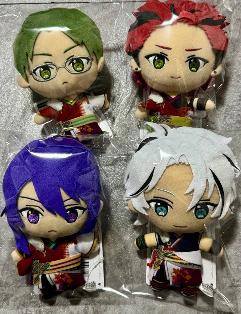 ⑤ 紅月 新衣装 ぬいぐるみ 4つセット あんスタ