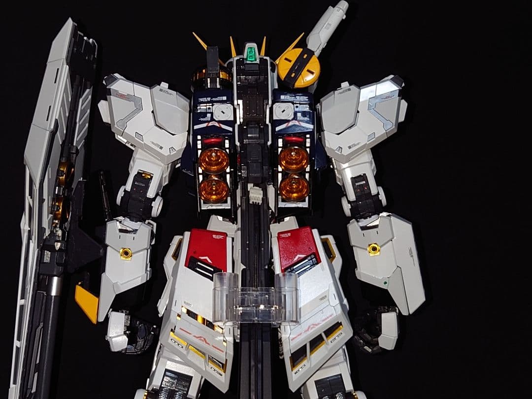 PG UNLEASHED 1/60 νガンダム　完成品