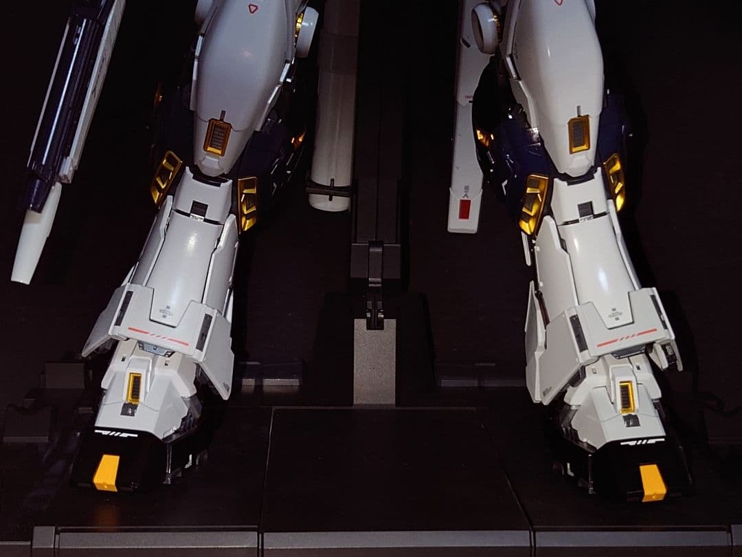 PG UNLEASHED 1/60 νガンダム　完成品