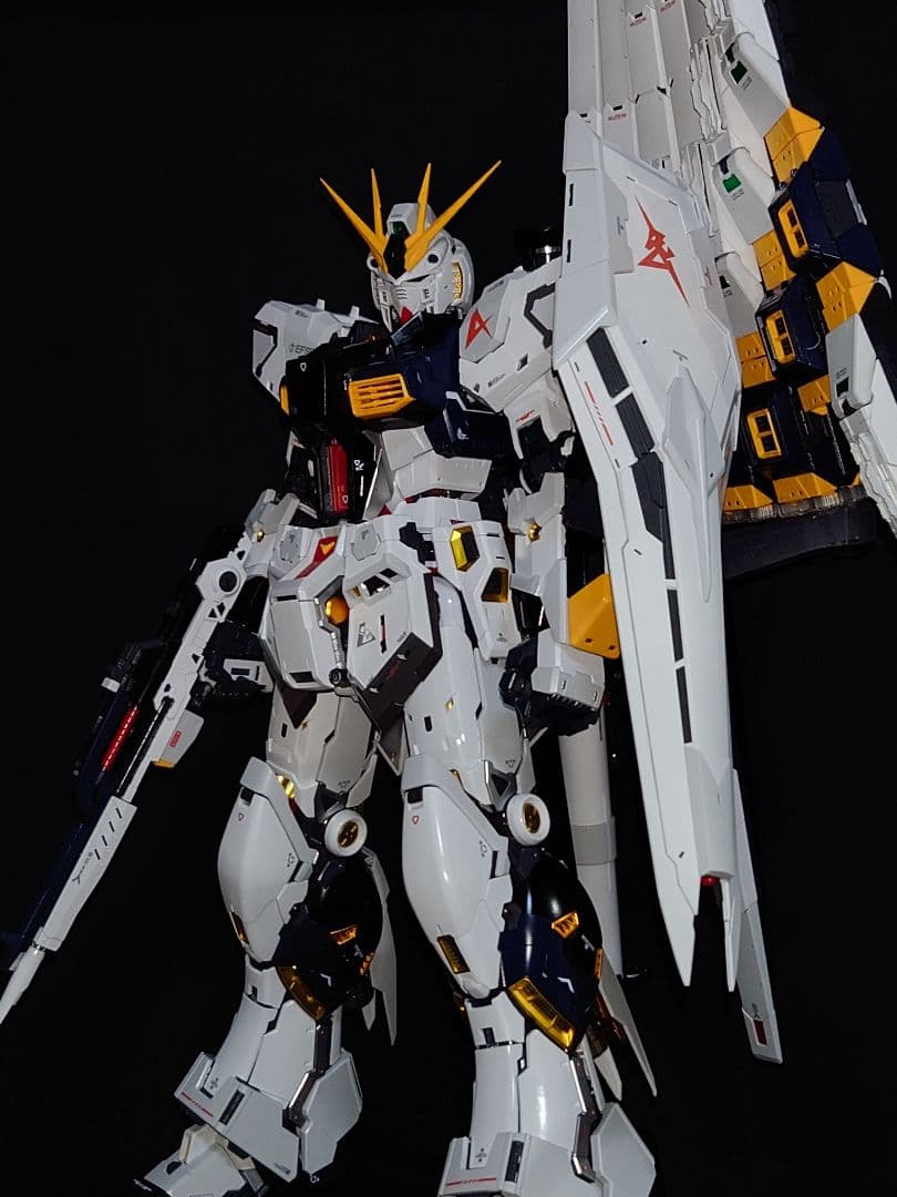 PG UNLEASHED 1/60 νガンダム　完成品