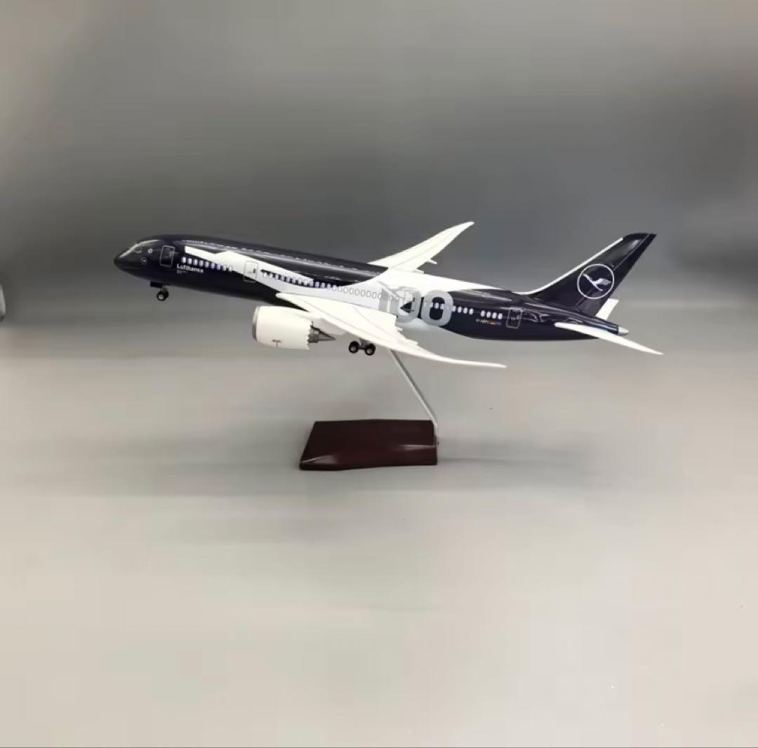 100周年塗装 Lufthansa B787 1/130 43cm 合金レジン