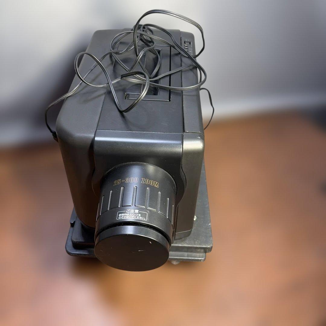 EIKI LC-3000 液晶ビデオ映写機 プロジェクター 通電確認済み