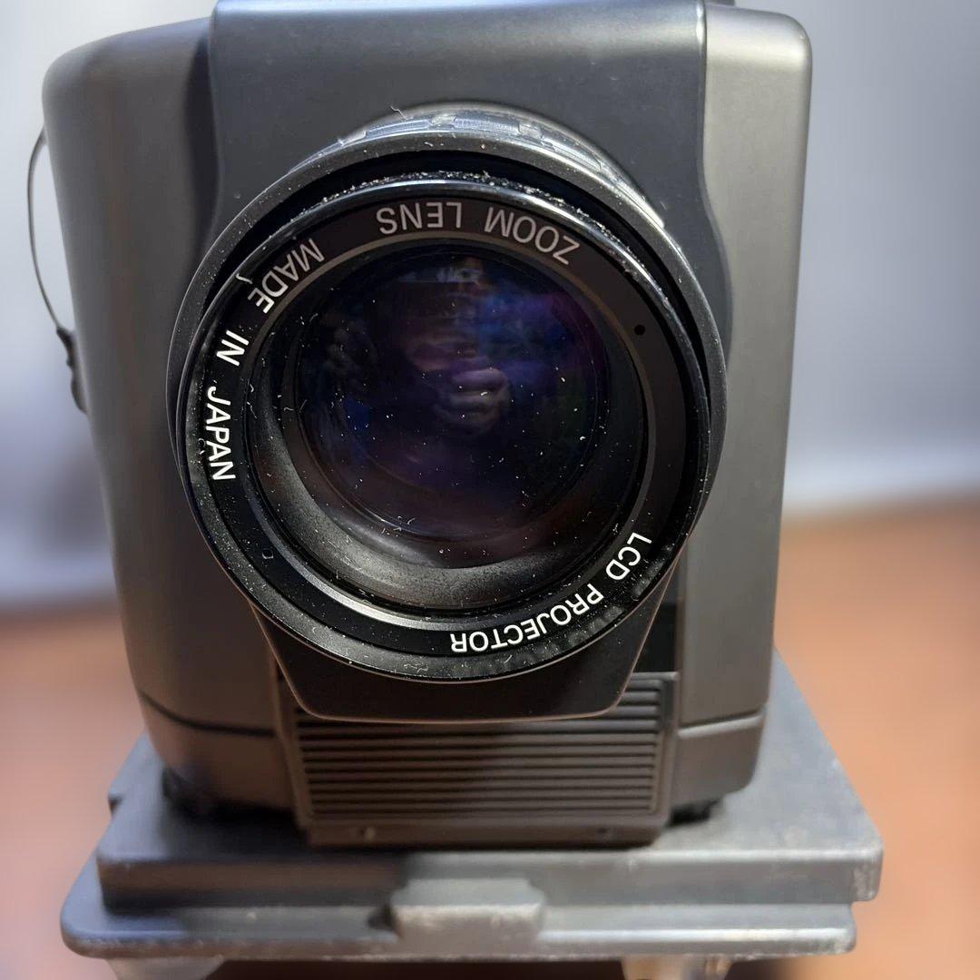 EIKI LC-3000 液晶ビデオ映写機 プロジェクター 通電確認済み