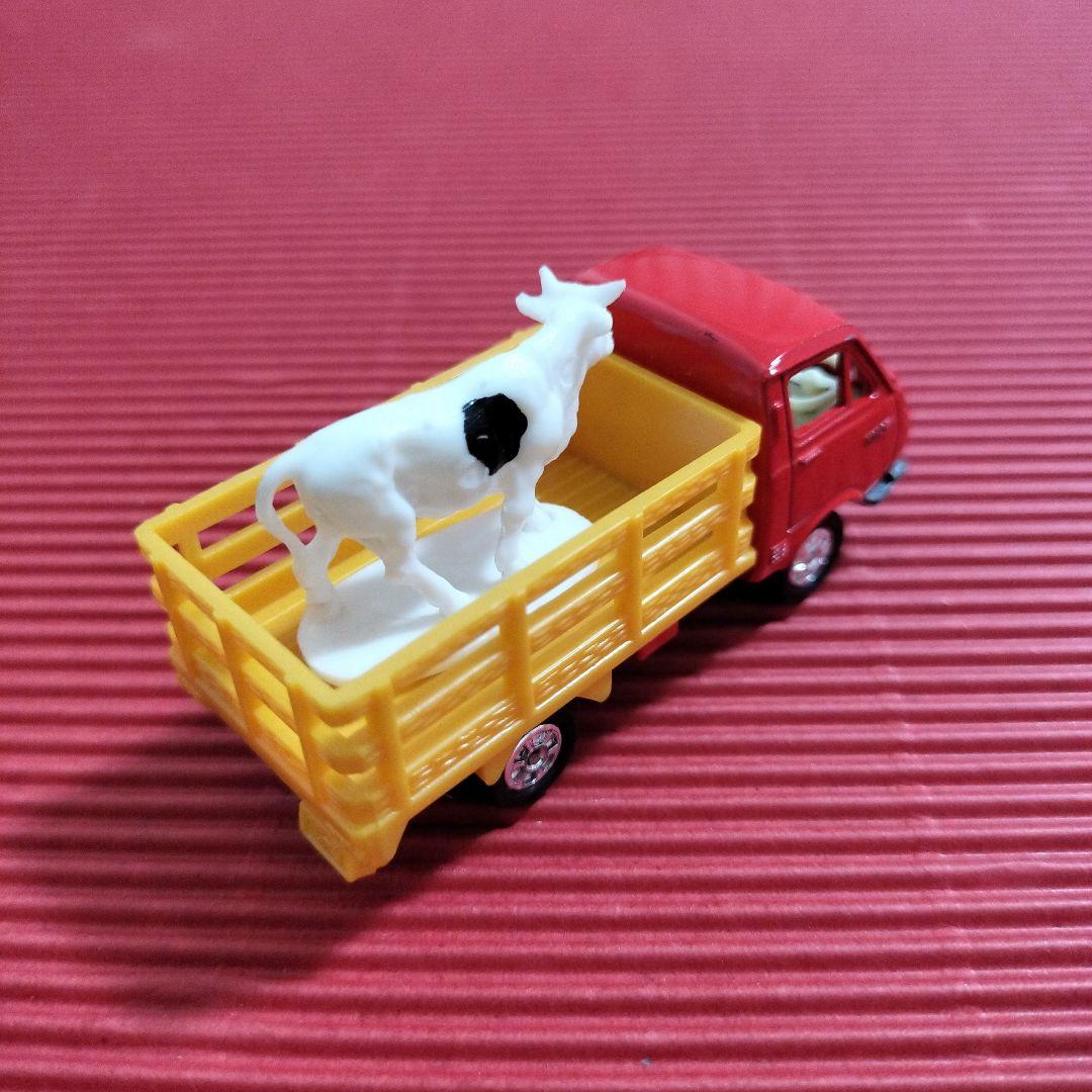 トミカ『トヨタ ハイエース 牧場トラック』未開封品 1Eホイール