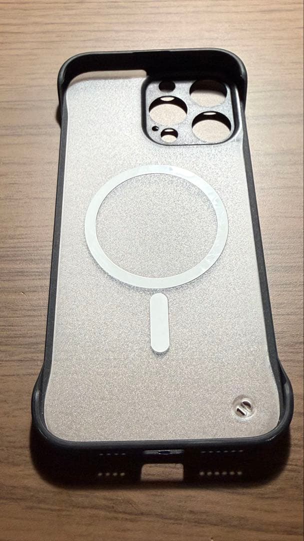 Aulumu A16 アラミド繊維 iPhone 16 Pro Max ケース他