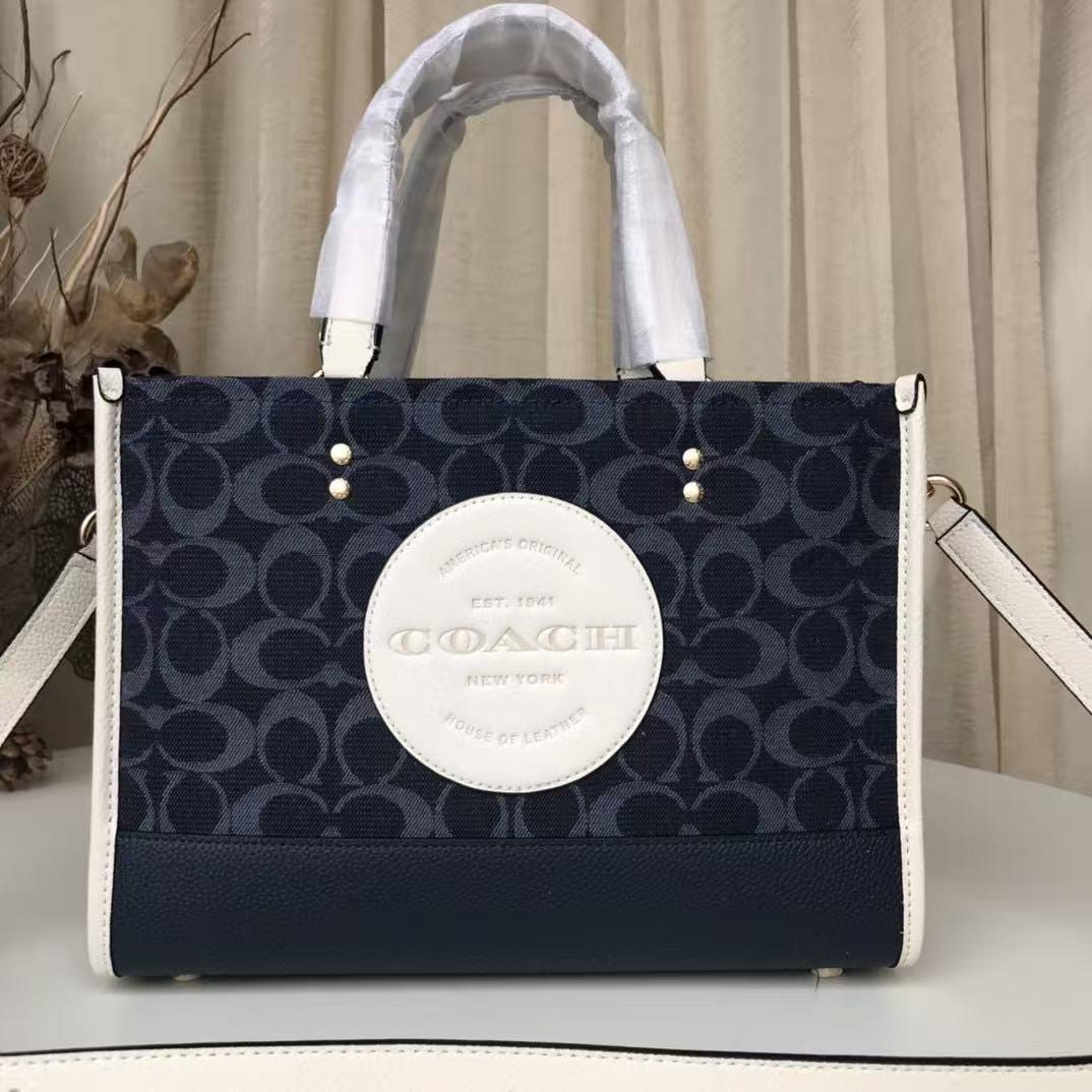 美品 COACH ショルダーバッグ　デンプシー デニム シグネチャー C2826
