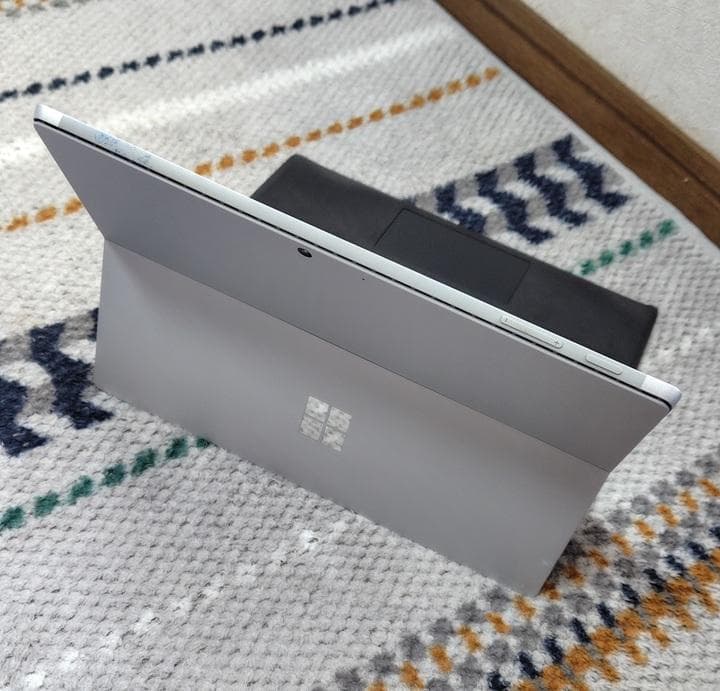 Microsoft Surface Pro 7＋ 本体・キーボード・純正ペン付