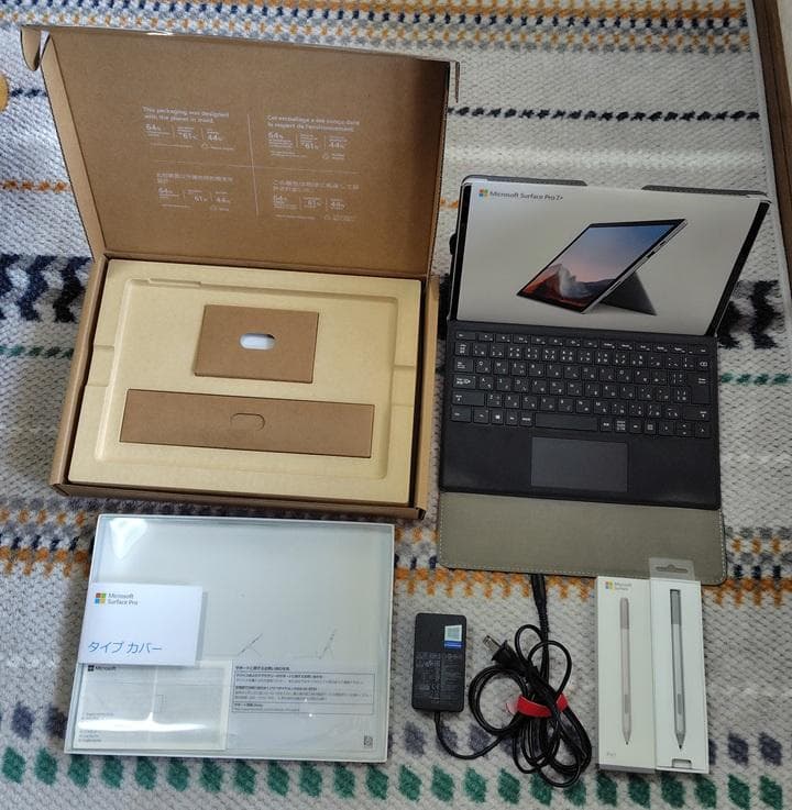 Microsoft Surface Pro 7＋ 本体・キーボード・純正ペン付