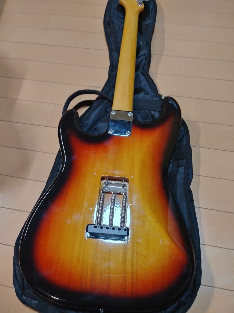 美品　フェンダージャパン　Fender　ストラトキャスターディマジオコレクション