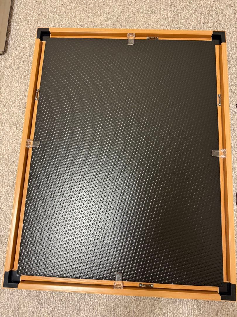 大型　63x49 cm 収納 ピンバッチケース uvカット 壁掛け ２つセット