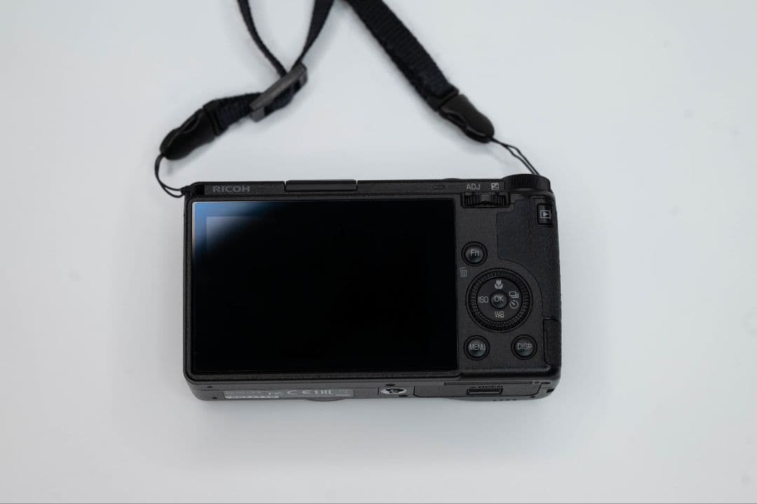 RICOH GR DIGITAL III 本体と付属品