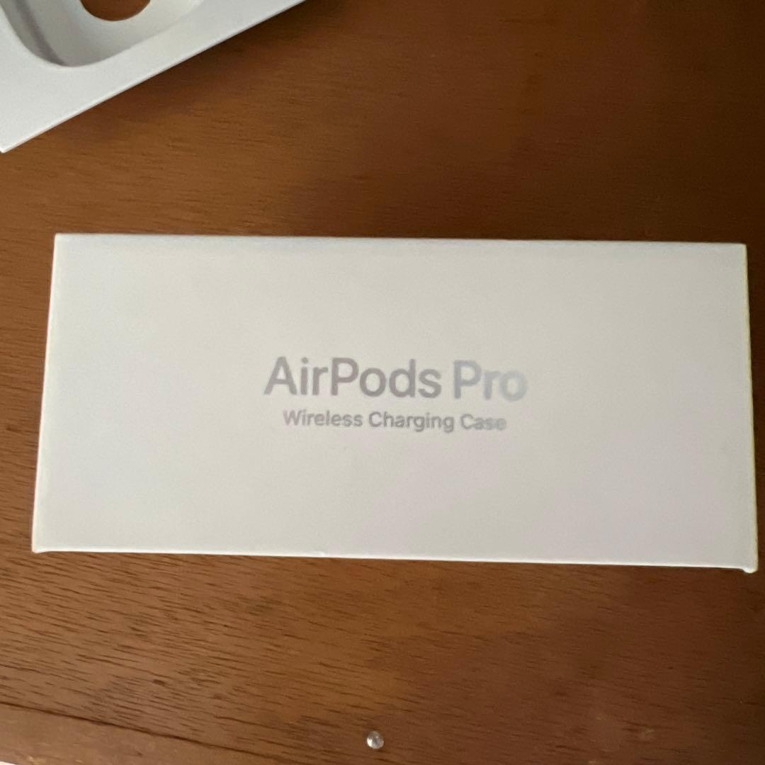 Apple AirPods Pro 本体 充電ケース付き