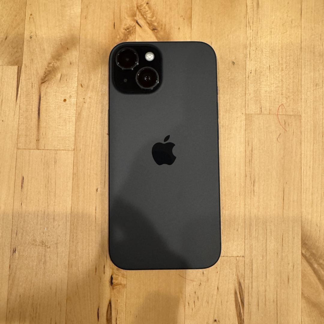 Apple iPhone 15 128GB 本体