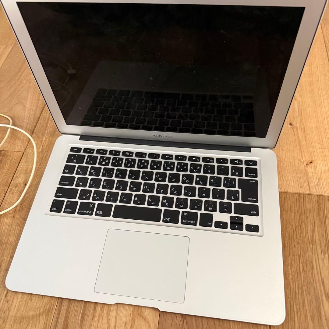 MacBook本体 APPLE MacBook Air 1800/13.3 MQD32J/A