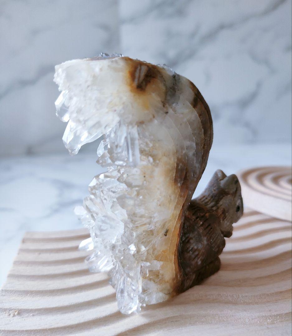 【天然水晶】クリスタルクラスターのリスさん